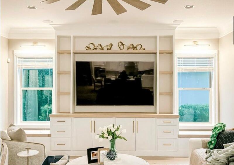 Fireplace built-in renovation in a Jacksonville home
